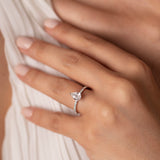 Gradiva Solitaire | Diamond Ring | 18K Gold